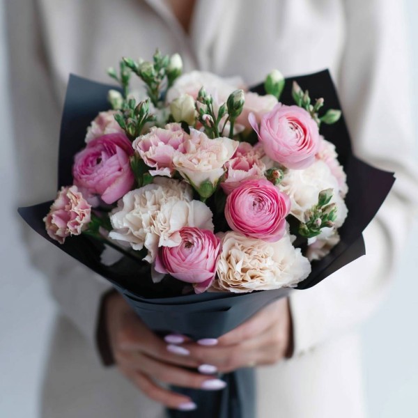 Эустома с пионовидной розой