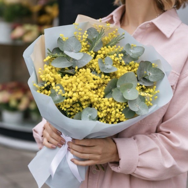 Мимоза с эвкалиптом