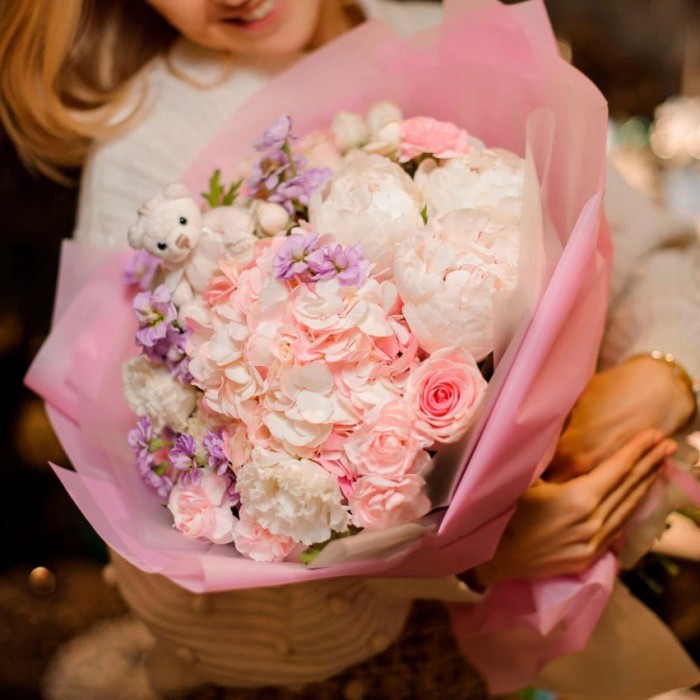 Букет Нежная гортензия с пионами